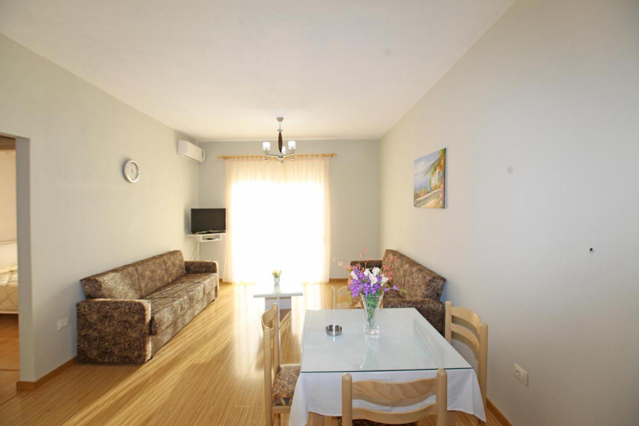 Teo Apartaments ساراندا المظهر الخارجي الصورة