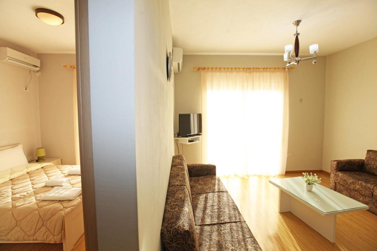 Teo Apartaments ساراندا المظهر الخارجي الصورة