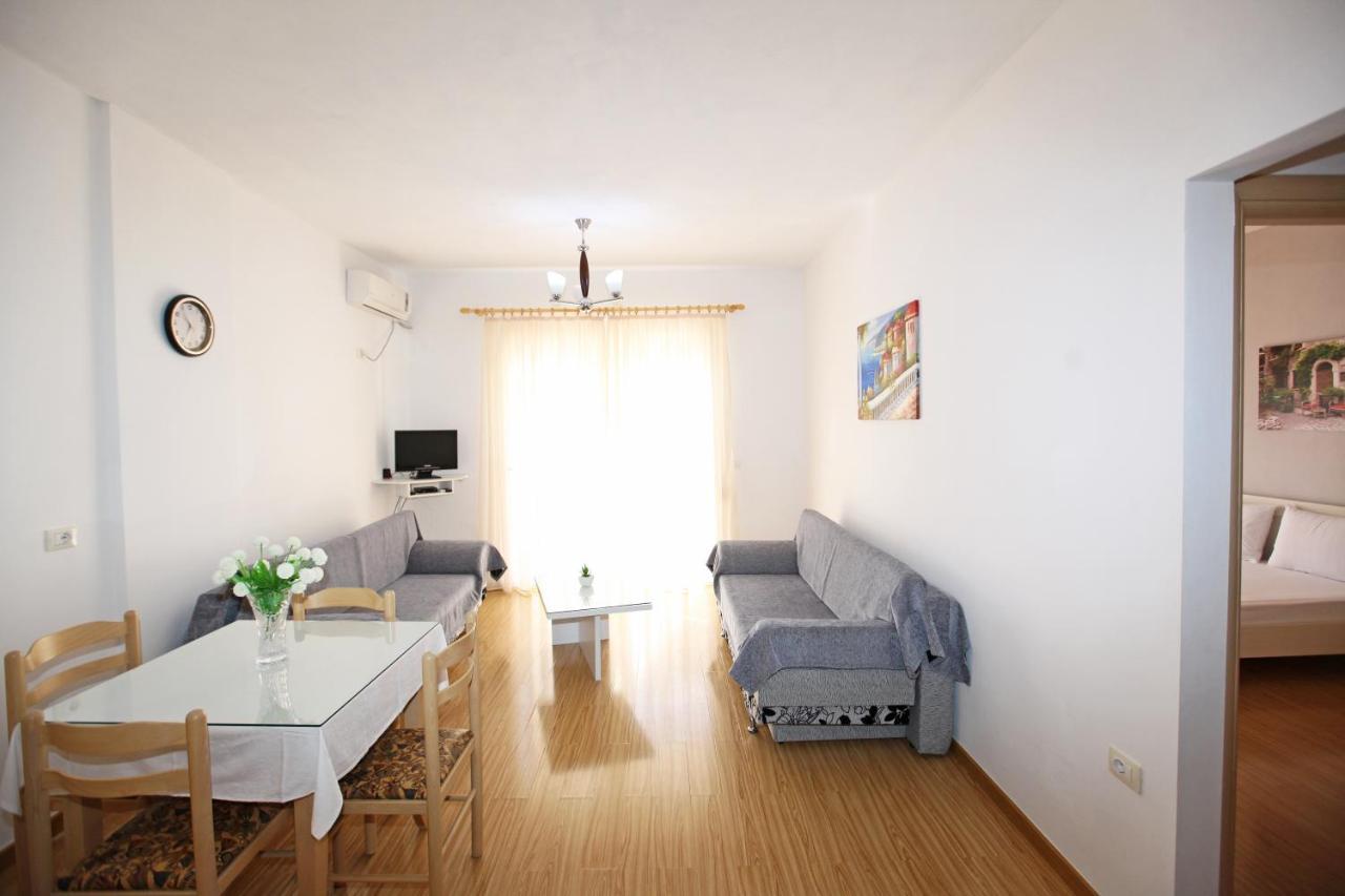 Teo Apartaments ساراندا المظهر الخارجي الصورة