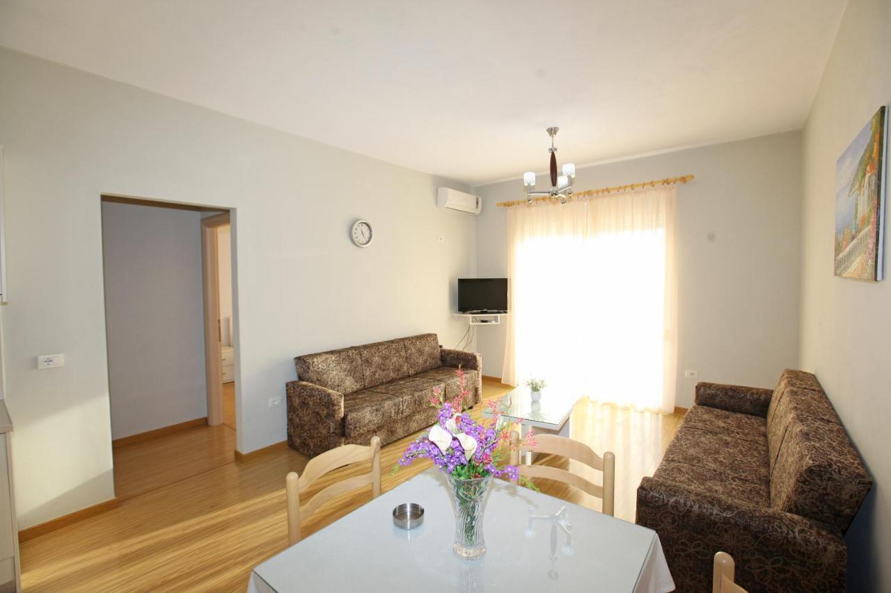 Teo Apartaments ساراندا المظهر الخارجي الصورة
