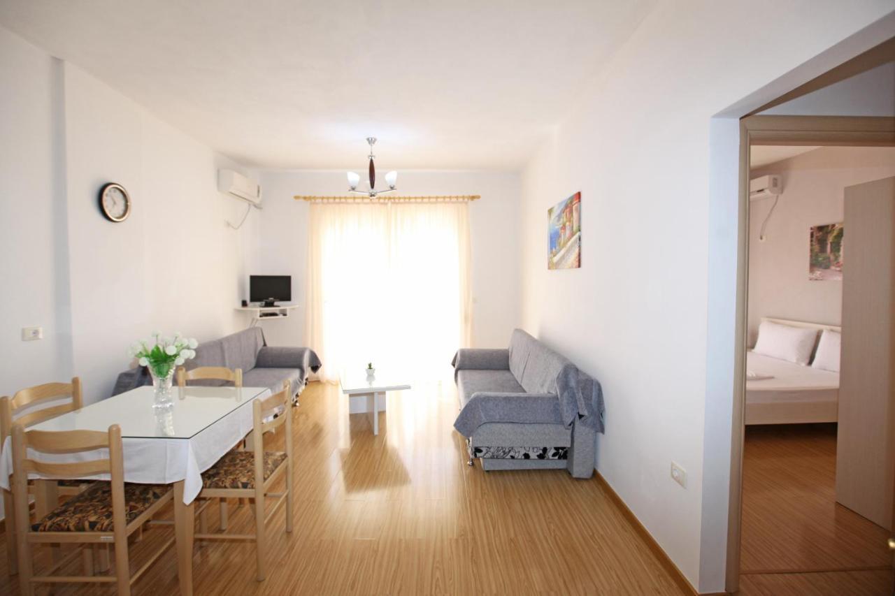 Teo Apartaments ساراندا المظهر الخارجي الصورة